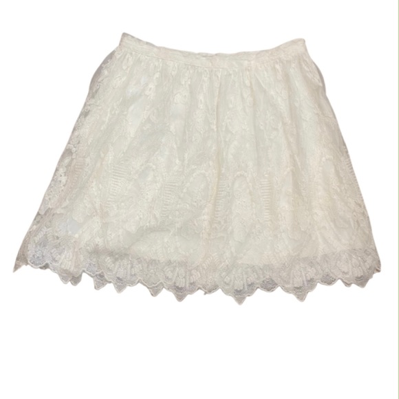 Soprano Lace Skirt - Picture 1 of 3